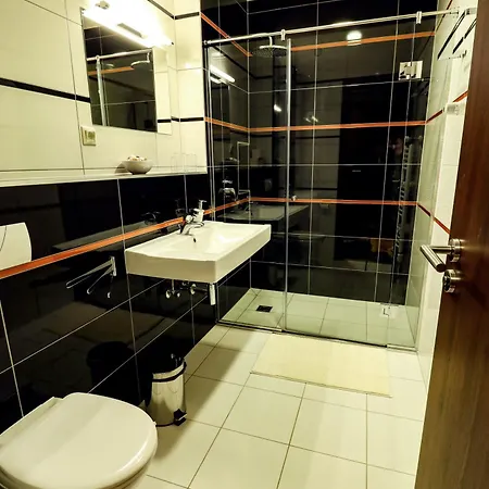 بيت ضيافة Ipari Park Panzio 4*