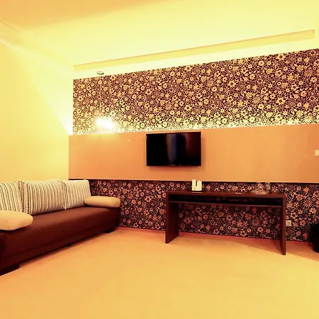 Ipari Park Panzio 4* Szolnok