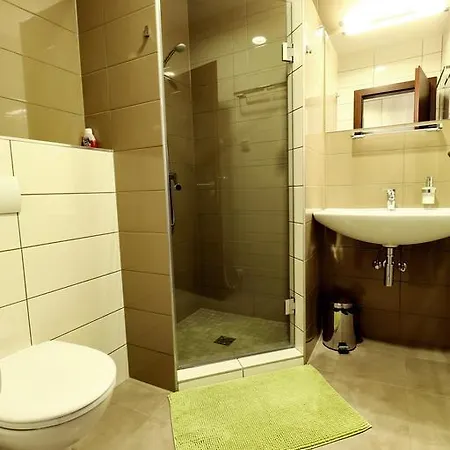 Ipari Park Panzio 4*