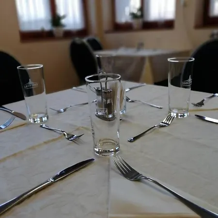 Ipari Park Panzio 4*