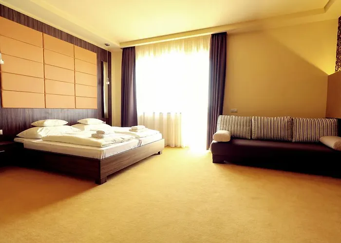 Ipari Park Panzio 게스트하우스 4*
