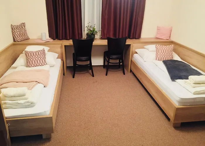 Konukevi Ipari Park Panzio 4*